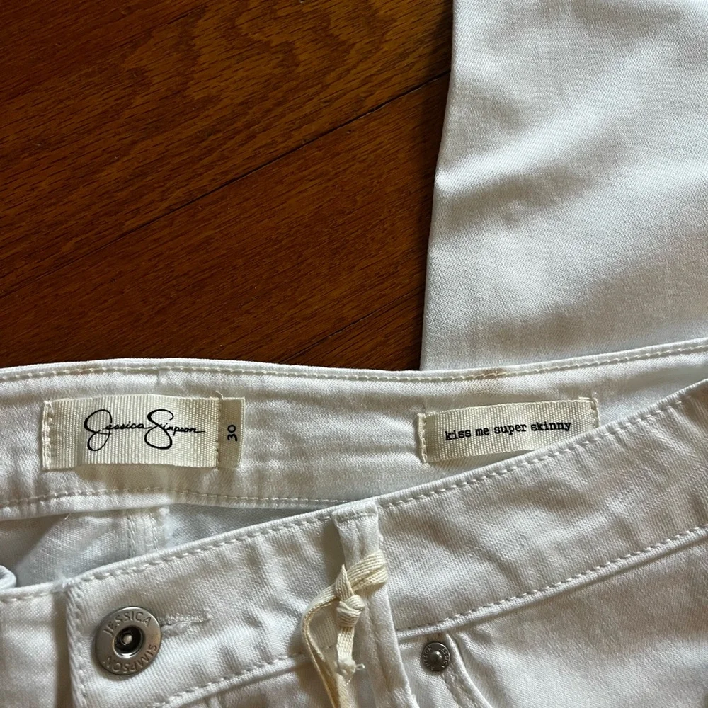 Jessica Simpson white jeans - Picture 4 of 5